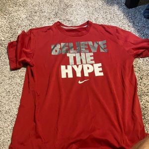 Nike Believe the hype red Medium